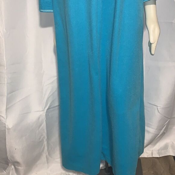 VGT blue fleece robe house coat. Size Large - Picture 2 of 14